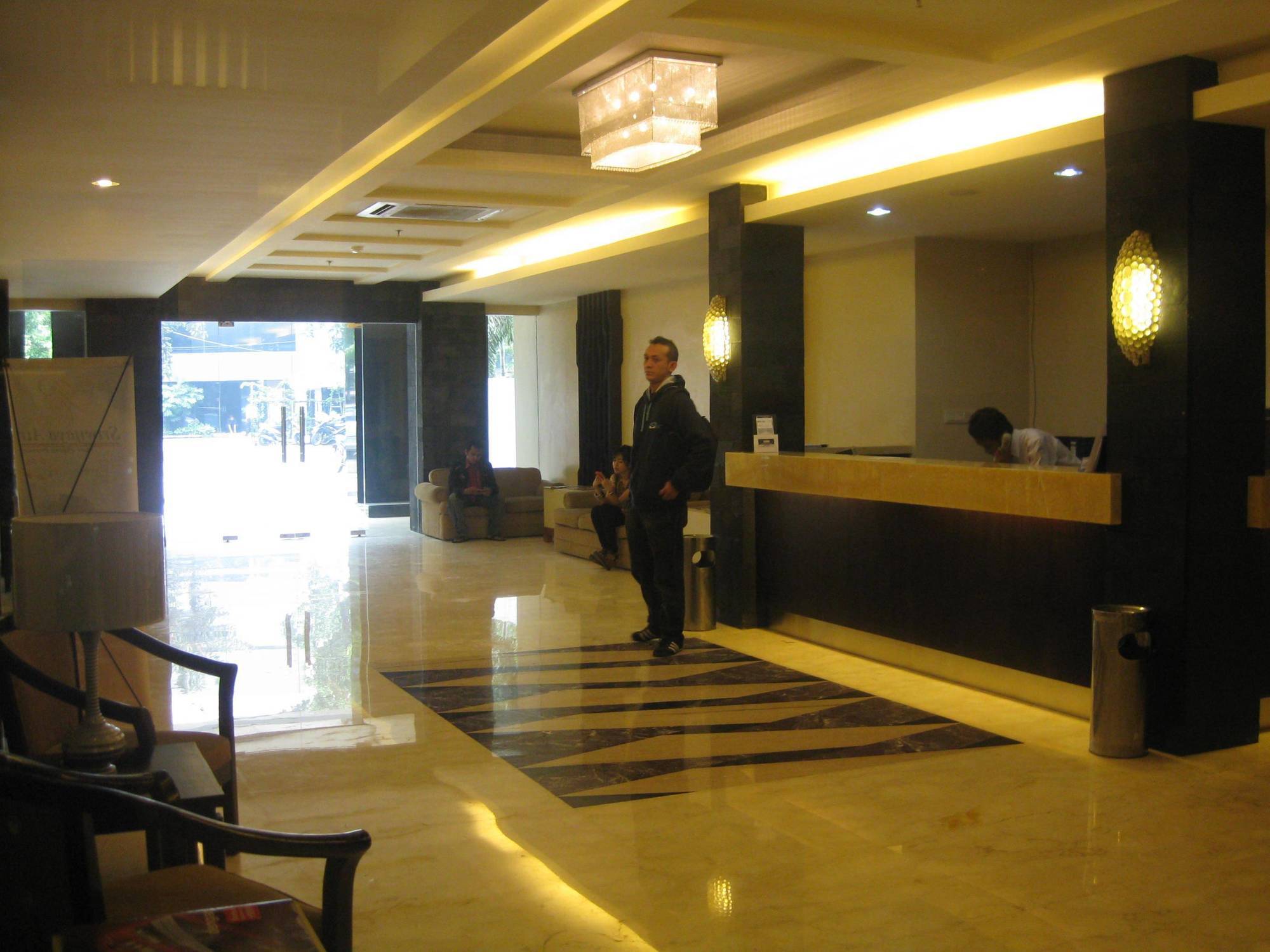 Rota International Hotel Yakarta Exterior foto